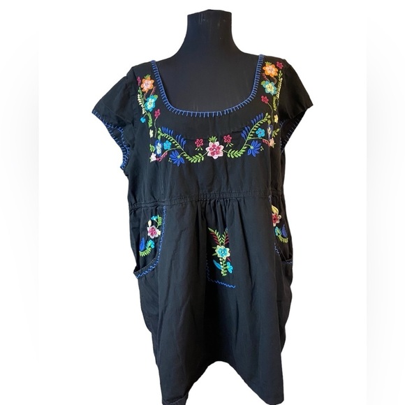 Simply Be Black Embroidered Tunic Dress With Pockets - Picture 2 of 16